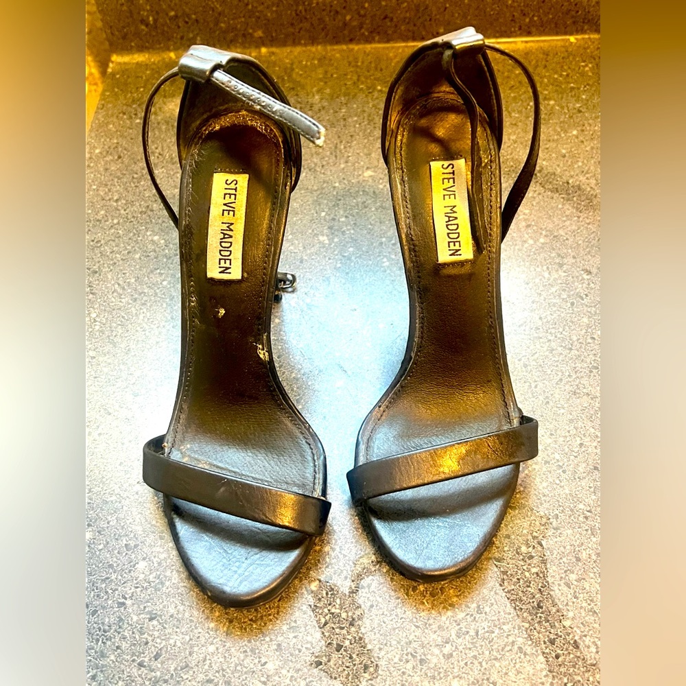 Steve Madden Black Leather Ankle Strap Heel Sandals